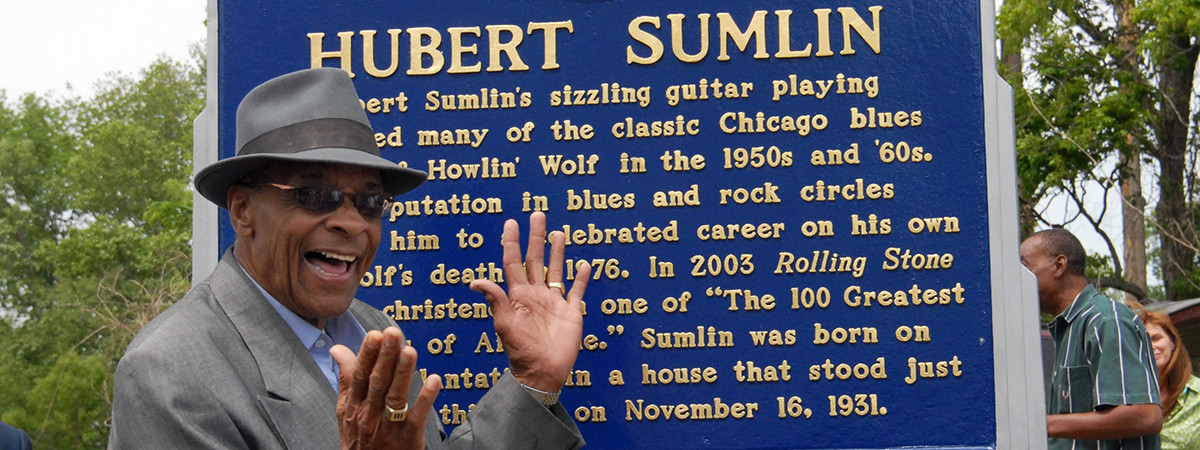 Hubert Sumlin bei der Enthüllung seines Blues Trail-Markers in Greenwood