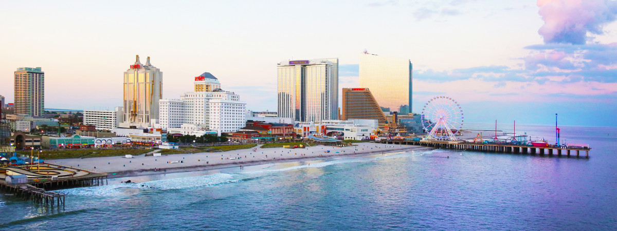 Atlantic City Skyline und Steel Pier