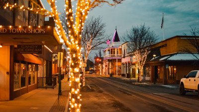 Historic Downtown during holidays  – provided by Discover Flagstaff