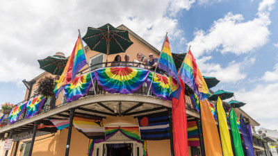 Stolze Pride Farben in New Orleans  – provided by Zack Smith